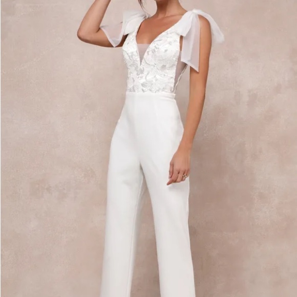 Lulus Dignified Beauty White Mesh Embroidered Tie-Strap Jumpsuit Size Medium New